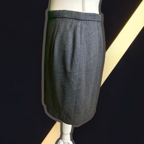 Donna Karan NY Essentials Charcoal Gray Wool Mini-Length Pencil Skirt Size 10 - Picture 4 of 12